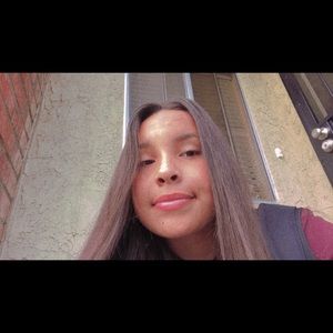 Meet your Posher, Jasmine